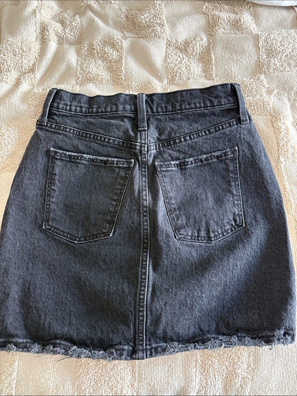 Black denim skirt - Picture 2 of 3